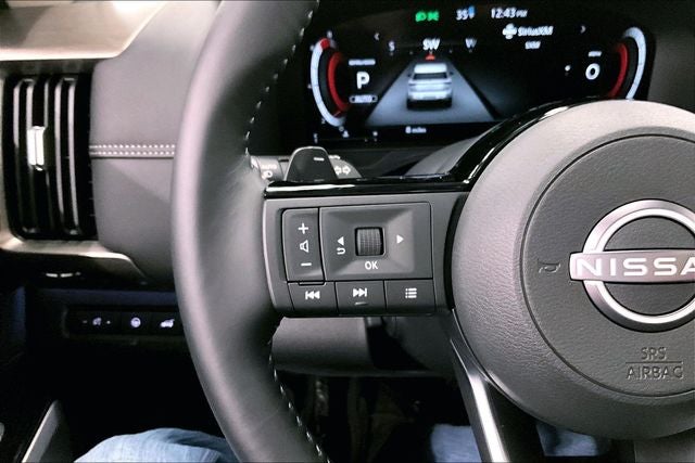 2025 Nissan Pathfinder Platinum 4WD - Black Appearance, Lighting, Cargo Pkgs