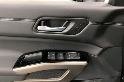 2025 Nissan Pathfinder Platinum 4WD - Black Appearance, Lighting, Cargo Pkgs