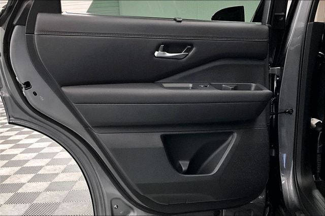 2025 Nissan Pathfinder Platinum 4WD - Black Appearance, Lighting, Cargo Pkgs