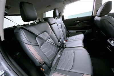 2025 Nissan Pathfinder Platinum 4WD - Black Appearance, Lighting, Cargo Pkgs