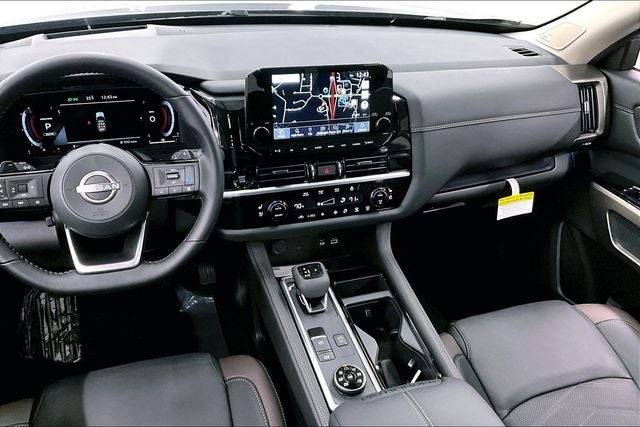 2025 Nissan Pathfinder Platinum 4WD - Black Appearance, Lighting, Cargo Pkgs