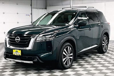 2023 Nissan Pathfinder Platinum 4x4 - Pano Roof - Htd/Cooled Leather