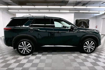 2023 Nissan Pathfinder Platinum 4x4 - Pano Roof - Htd/Cooled Leather