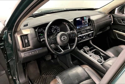 2023 Nissan Pathfinder Platinum 4x4 - Pano Roof - Htd/Cooled Leather