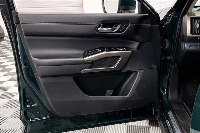 2023 Nissan Pathfinder Platinum 4x4 - Pano Roof - Htd/Cooled Leather