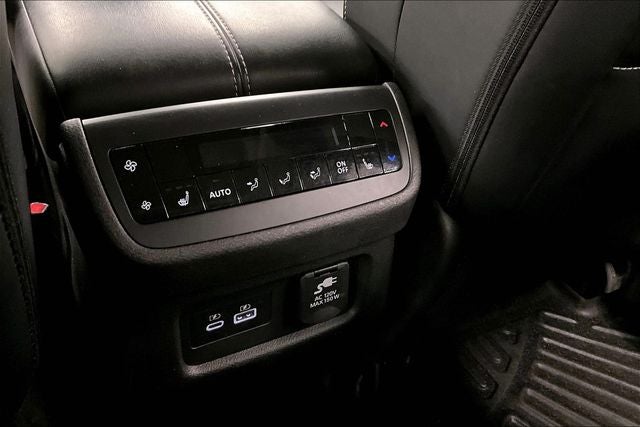 2023 Nissan Pathfinder Platinum 4x4 - Pano Roof - Htd/Cooled Leather