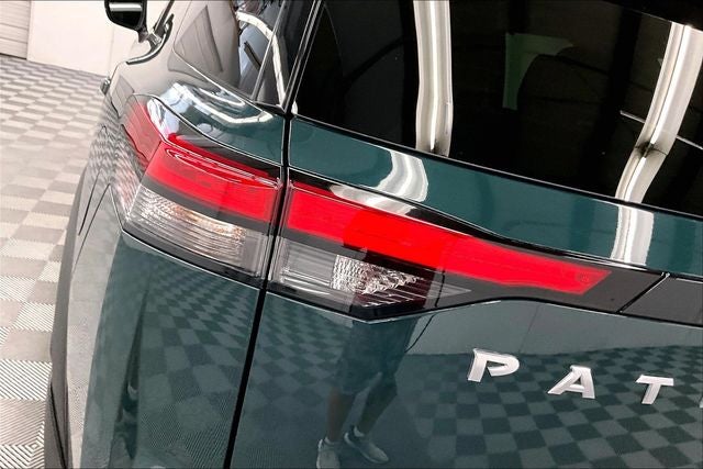 2023 Nissan Pathfinder Platinum 4x4 - Pano Roof - Htd/Cooled Leather
