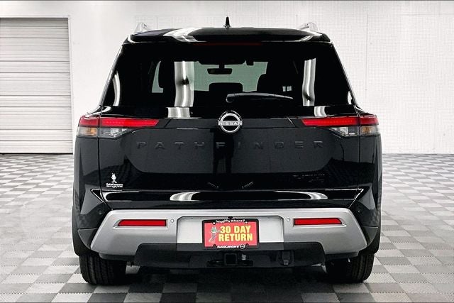 2025 Nissan Pathfinder Platinum 4WD - Black Appearance, Lighting, Cargo Pkgs
