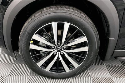 2025 Nissan Pathfinder Platinum 4WD - Black Appearance, Lighting, Cargo Pkgs