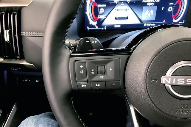 2025 Nissan Pathfinder Platinum 4WD - Black Appearance, Lighting, Cargo Pkgs