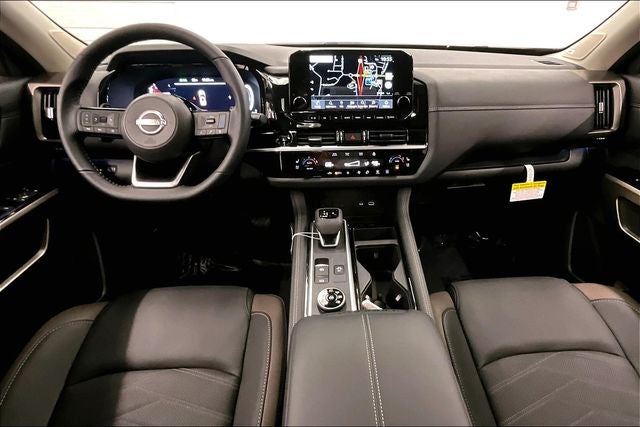 2025 Nissan Pathfinder Platinum 4WD - Black Appearance, Lighting, Cargo Pkgs