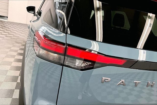 2026 Nissan Pathfinder Platinum 4WD - Cargo Package
