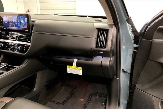 2026 Nissan Pathfinder Platinum 4WD - Cargo Package