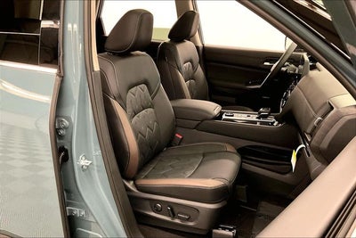 2026 Nissan Pathfinder Platinum 4WD - Cargo Package