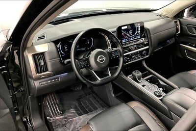 2025 Nissan Pathfinder Platinum
