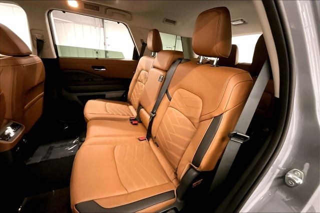 2025 Nissan Pathfinder Platinum 4WD - Black Appearance, Lighting, Cargo Pkgs