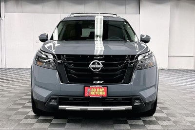 2025 Nissan Pathfinder Platinum 4WD - Black Appearance, Lighting, Cargo Pkgs