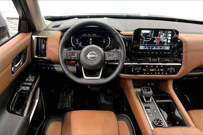 2025 Nissan Pathfinder Platinum 4WD - Black Appearance, Lighting, Cargo Pkgs