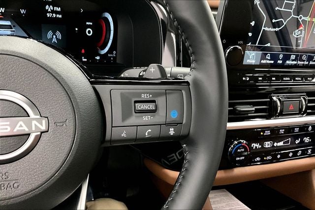 2025 Nissan Pathfinder Platinum 4WD - Black Appearance, Lighting, Cargo Pkgs