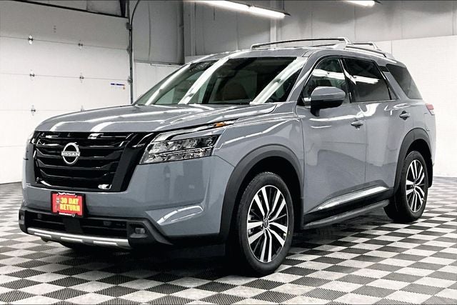2025 Nissan Pathfinder Platinum 4WD - Black Appearance, Lighting, Cargo Pkgs