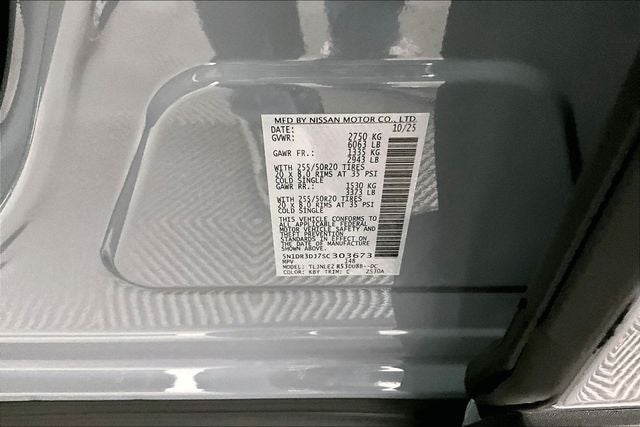 2025 Nissan Pathfinder Platinum 4WD - Black Appearance, Lighting, Cargo Pkgs