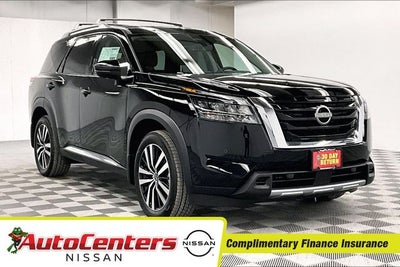 2025 Nissan Pathfinder Platinum 4WD - Lighting and Cargo Packages