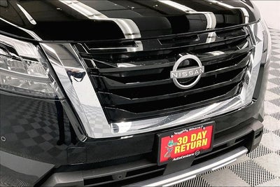 2025 Nissan Pathfinder Platinum 4WD - Lighting and Cargo Packages