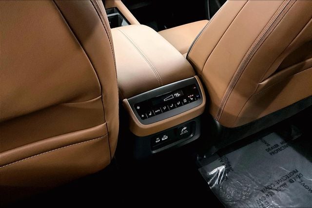 2025 Nissan Pathfinder Platinum 4WD - Lighting and Cargo Packages