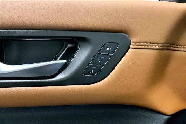 2025 Nissan Pathfinder Platinum 4WD - Lighting and Cargo Packages