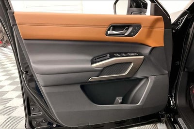 2025 Nissan Pathfinder Platinum 4WD - Lighting and Cargo Packages