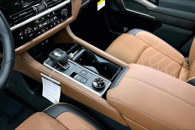 2025 Nissan Pathfinder Platinum 4WD - Lighting and Cargo Packages