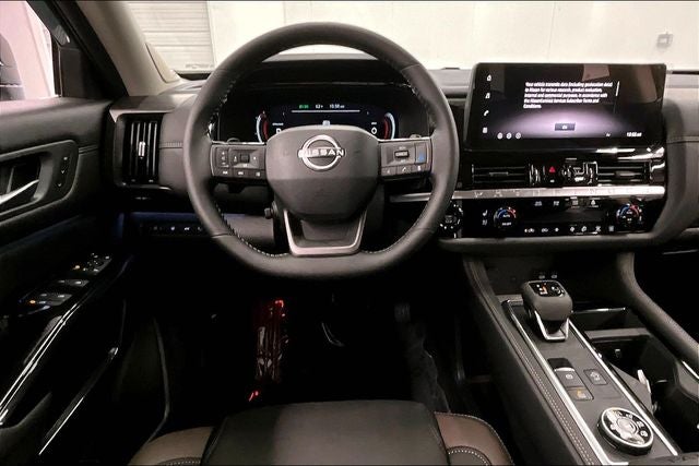 2026 Nissan Pathfinder Platinum 4WD