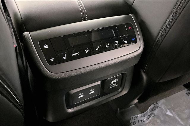 2026 Nissan Pathfinder Platinum 4WD