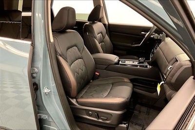 2026 Nissan Pathfinder Platinum 4WD
