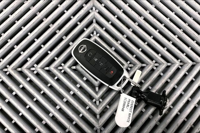 2025 Nissan Pathfinder Platinum 4WD - Black Appearance, Lighting, Cargo Pkgs