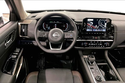 2025 Nissan Pathfinder Platinum 4WD - Black Appearance, Lighting, Cargo Pkgs