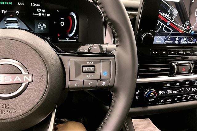 2025 Nissan Pathfinder Platinum 4WD - Black Appearance, Lighting, Cargo Pkgs