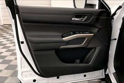 2025 Nissan Pathfinder Platinum 4WD - Black Appearance, Lighting, Cargo Pkgs