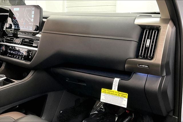 2025 Nissan Pathfinder Platinum 4WD - Black Appearance, Lighting, Cargo Pkgs