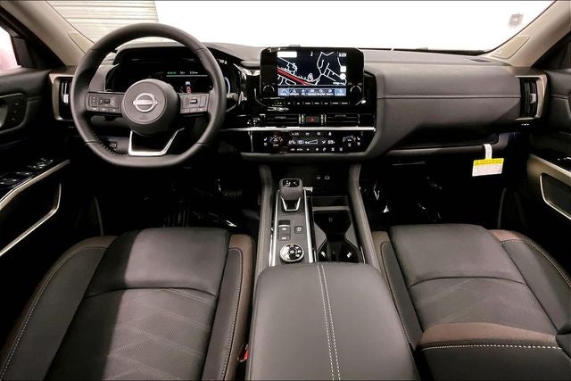 2025 Nissan Pathfinder Platinum 4WD - Black Appearance, Lighting, Cargo Pkgs