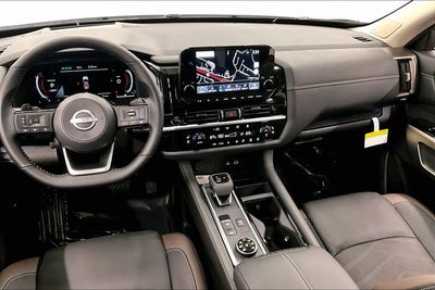 2025 Nissan Pathfinder Platinum 4WD - Black Appearance, Lighting, Cargo Pkgs