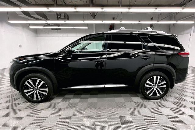 2023 Nissan Pathfinder Platinum 4x4-Pano Roof-Adaptive Cruise-Htd/Cooled Leather