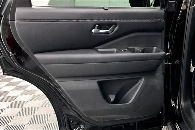 2023 Nissan Pathfinder Platinum 4x4-Pano Roof-Adaptive Cruise-Htd/Cooled Leather