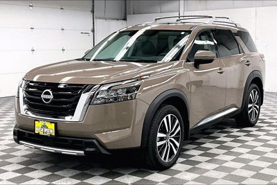 2025 Nissan Pathfinder Platinum 4x4-Pano Roof-Adaptive Cruise-Htd/Cooled Leather