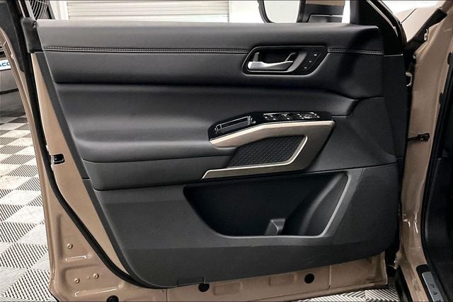 2025 Nissan Pathfinder Platinum 4x4-Pano Roof-Adaptive Cruise-Htd/Cooled Leather