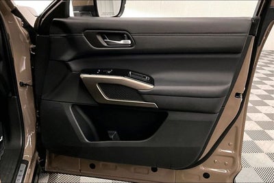 2025 Nissan Pathfinder Platinum 4x4-Pano Roof-Adaptive Cruise-Htd/Cooled Leather