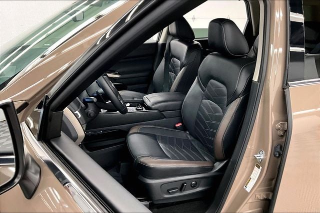 2025 Nissan Pathfinder Platinum 4x4-Pano Roof-Adaptive Cruise-Htd/Cooled Leather