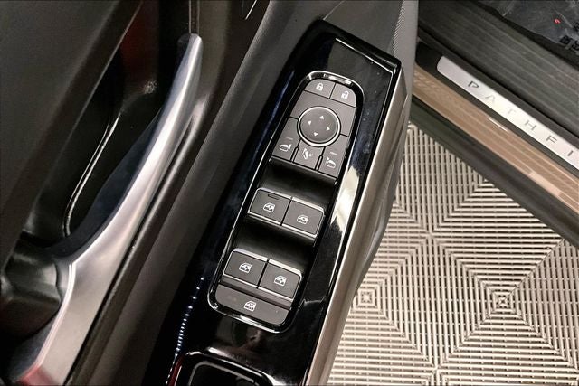 2025 Nissan Pathfinder Platinum 4x4-Pano Roof-Adaptive Cruise-Htd/Cooled Leather