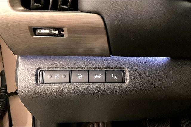 2025 Nissan Pathfinder Platinum 4x4-Pano Roof-Adaptive Cruise-Htd/Cooled Leather