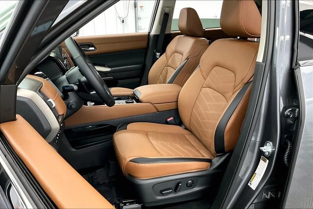 2025 Nissan Pathfinder Platinum 4WD - Cargo Package